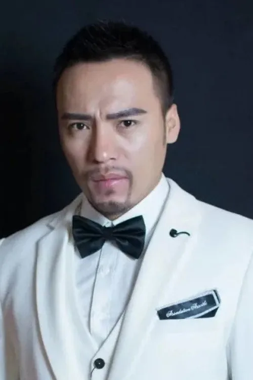 庞显东